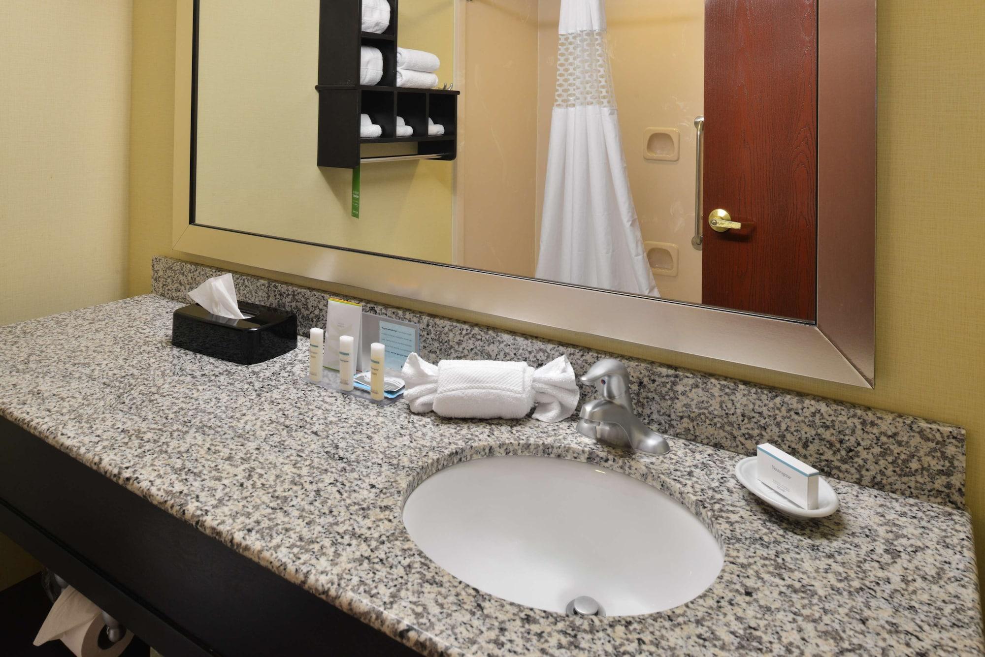 Comfort Inn & Suites Toledo Eksteriør billede