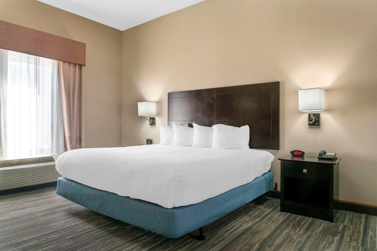 Comfort Inn & Suites Toledo Eksteriør billede